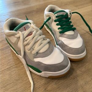 Youth Nike- Jordans 5.5 White and Green